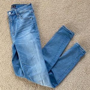 abercrombie light wash skinny jeans 25 0
